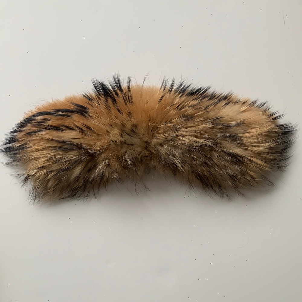NWOT Fur collar detachable